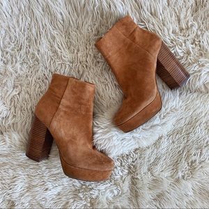 📦40% OFF Steve Madden GRATIFY Cognac Suede Bootie